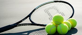 Tennis klein